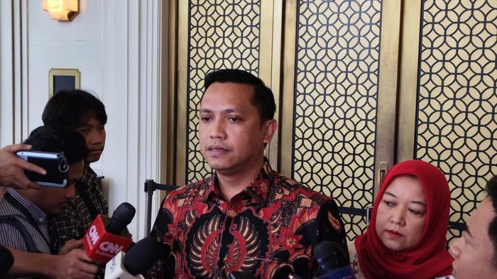 Ketua DPP PDIP Bidang Reformasi Sistem Hukum Nasional, Ronny Talapessy, di Hotel Four Seasons, Jakarta Pusat, Kamis (12/12/2024).