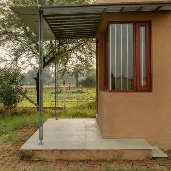 rumah mungil di India