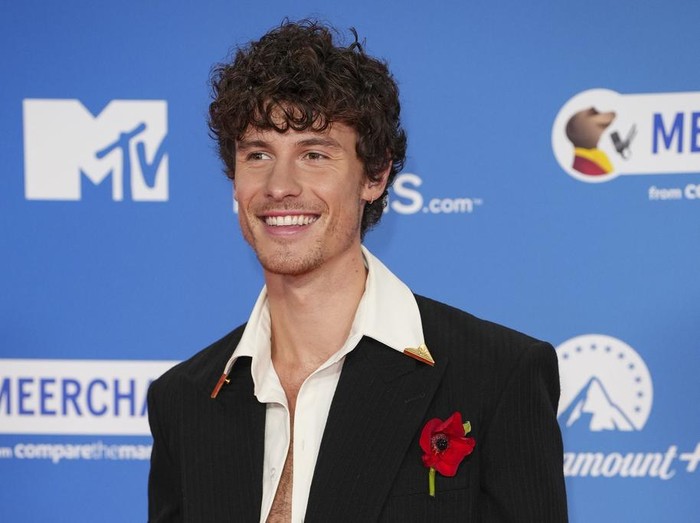 Shawn Mendes saat menghadiri MTV European Music Awards 2024. (Scott A Garfitt/Invision/AP)