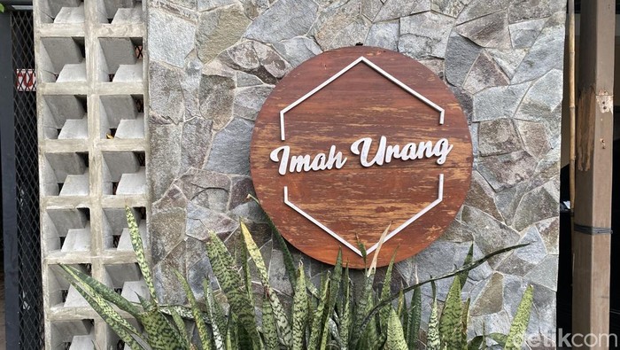 Umah Irang di Karawang Umah Irang di Karawang