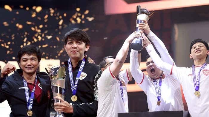 Nama Indonesia semakin mendunia. Lantaran selama 2024, timnas berhasil memenangkan kejuaraan eFootball dan Football Manager, mulai dari tingkat Asia hingga Piala Dunia.