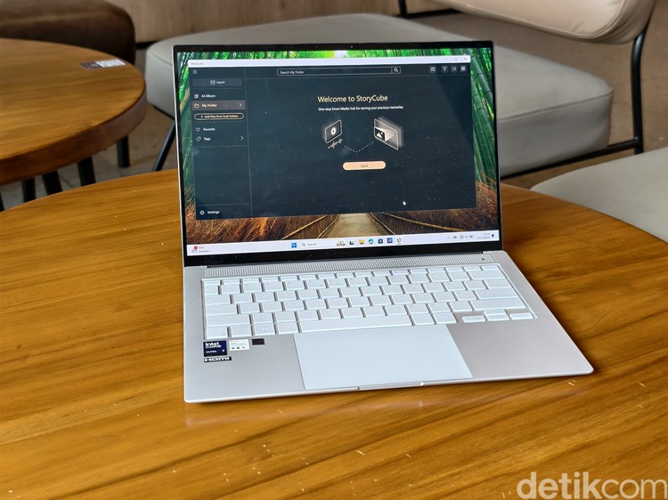 Asus Zenbook S 14 OLED