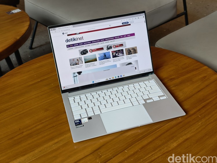 Asus Zenbook S 14 OLED