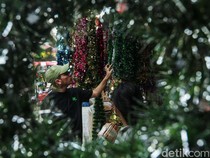 Berburu Pernak-pernik Natal di Pasar Pagi Jakarta