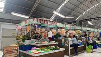 Lokasinya ada di lapak fresh market Pasar Modern Intermoda BSD. Kamu bisa menemukannya di antara para penjual sayuran, buah, ikan, dan lainnya. Foto: detikFood/Yenny Mustika Sari