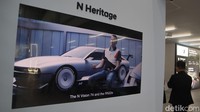 Terletak di jantung pusat bisnis Jakarta, Hyundai N Brand Experience Center dibangun dengan konsep “Playground for Nthusiasts” guna memberikan pengalaman yang imersif bagi pengunjung saat menjelajahi dunia Hyundai N. Foto: Septian Farhan Nurhuda / detikOto