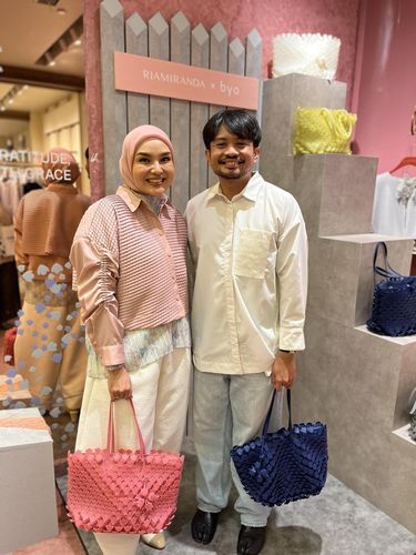 Koleksi kolaborasi RiaMiranda dan Byo.