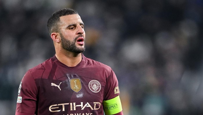 Turin, Italy - December 11: Kyle Walker of Manchester City looks on during the UEFA Champions League 2024/25 League Phase MD6 match between Juventus and Manchester City at Allianz Stadium on December 11, 2024 in Turin, Italy. (Photo by Harry Langer/DeFodi Images via Getty Images)