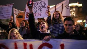 Mahasiswa Serbia Geruduk Kantor Presiden Tuntut Keadilan