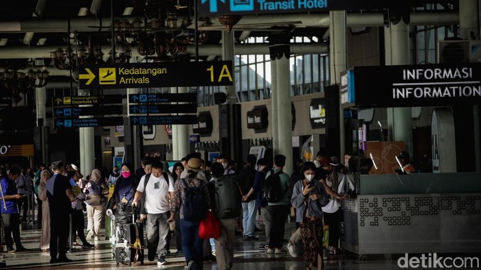 Soekarno-Hatta (CGK) menjadi salah satu bandara tersibuk saat momen Nataru. PT Integrasi Aviasi Solusi atau InJourney Aviation Services (IAS) menjamin optimalisasi pelayanan penumpang pesawat.