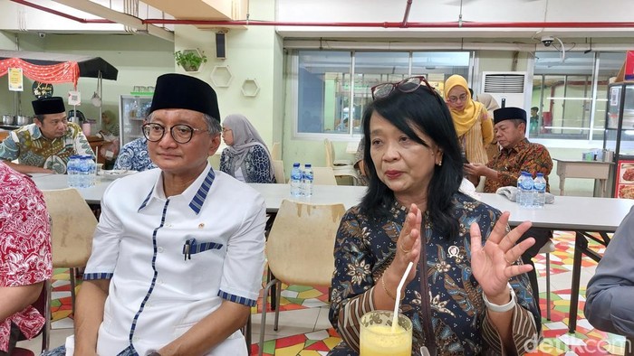 Menteri PU Dody Hanggodo bersama Wamen PU Diana Kusumastuti