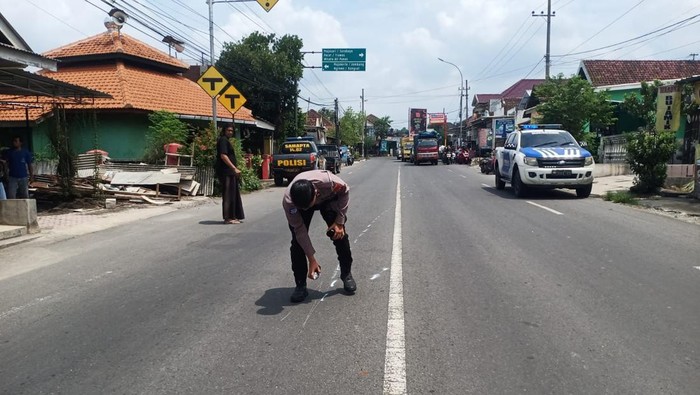 pelajar tewas tertabrak pikap di Mojokerto
