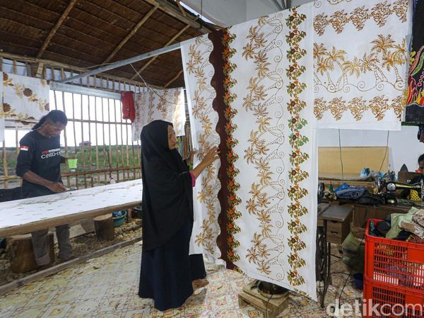 Perajin Batik Asal Jatim Giat Berdayakan Warga Konawe Kepulauan