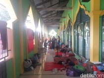 Warga Manggala Korban Banjir Makassar Tetap Mengungsi Meski Air Sudah Surut