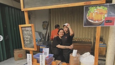 Talitha Curtis Mukbang dan Jualan Rice Bowl Rp 10 Ribu