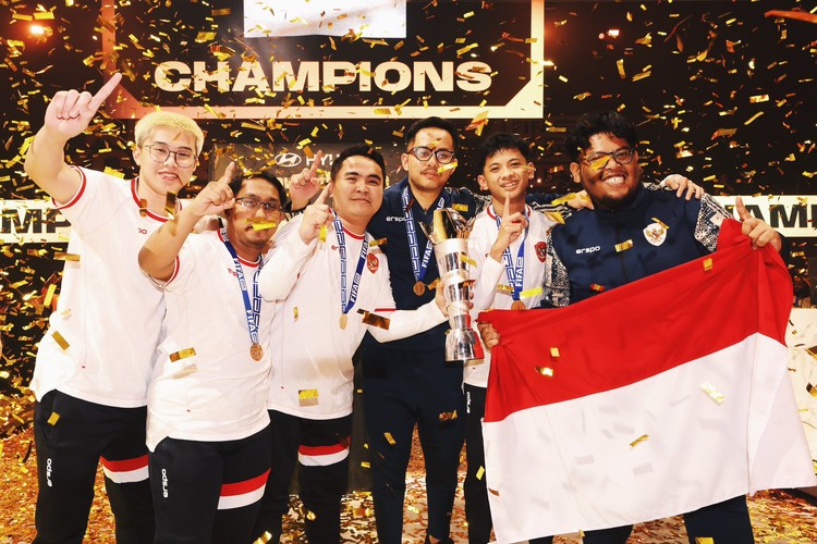 Timnas eFootball Indonesia berhasil menjadi juara FIFAe World Cup 2024 kategori konsol. Gelar ini didapatkan, setelah Indonesia mengalahkan Brasil di babak grand final.  )