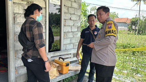 TKP sekeluarga di Kediri ditemukan lemas, satu anak tewas