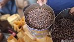 Istimewa! Kopi Tubruk di Toko Kopi Legendaris Pasar Jatinegara