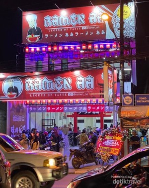 Nikmatnya Ramen dengan Cita Rasa Lokal Bandung Saat Musim Penghujan