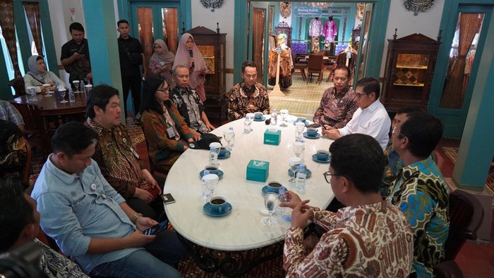 Wamenkop Resmikan Koperasi buat Lindungi Perajin Batik RI