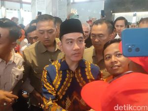 3 Pihak Bersuara Tepis Viral Jemaah Diusir Saat Gibran Salat Jumat