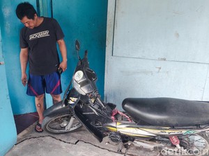 Rumah Warga Lembang Retak-Terancam Ambruk Akibat Pergerakan Tanah