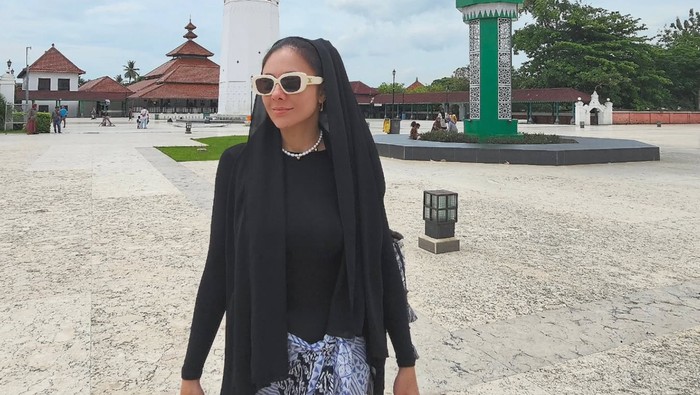 Wulan Guritno
