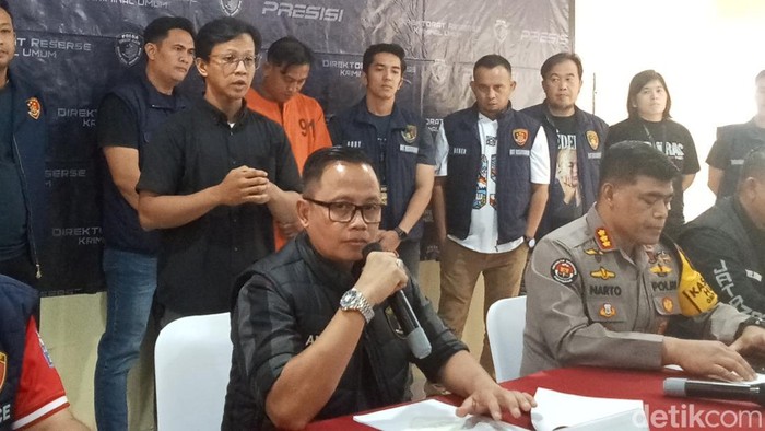 Dirreskrimum Polda Sumsel Kombes Anwar Reksowidjojo jelaskan kasus penganiayaan mahasiswa koas Unsri.