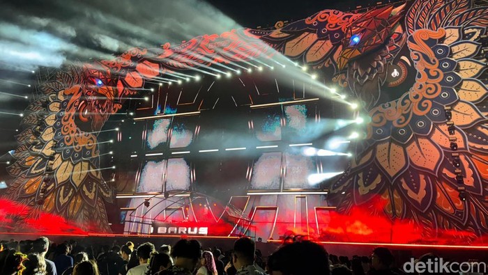 Djakarta Warehouse Project (DWP) 2024 resmi dibuka di JIExpo Kemayoran, Jakarta, Jumat (13/12/2024) malam.