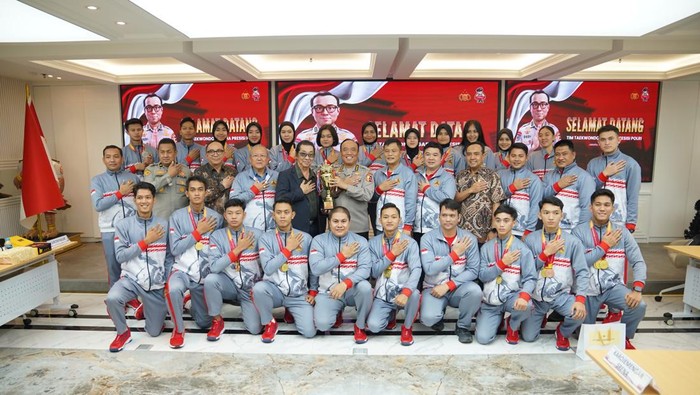Irwasum Polri Komjen Dedi Prasetyo menerima tim Taekwondo Garbha Presisi Polri yang mengikuti Asian Police Championship Open 2024 di Vietnam.
