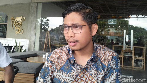 Kepala PT Pelni Cabang Labuan Bajo Benny Marganda Sinaga. (Foto: Ambrosius Ardin/detikBali)