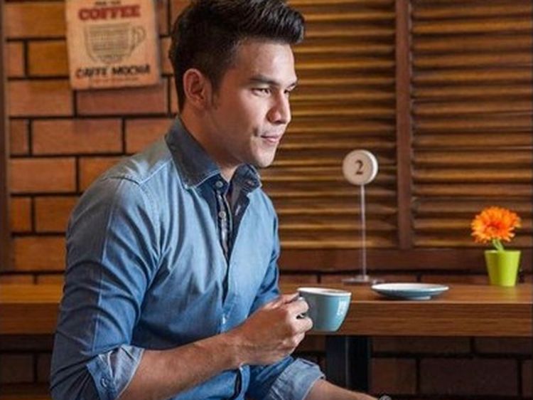 Keseruan Jonathan Frizzy saat Jajan diAngkringan hingga Ayam Geprek