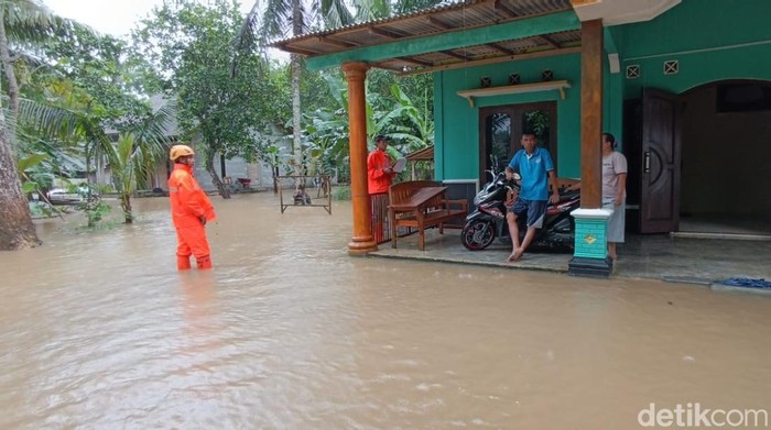 Kondisi banjir di wilayah Lendah, Kulon Progo, Sabtu (14/12/2024).