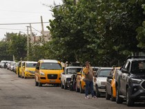 Krisis Bahan Bakar Hantui Kuba, Warga Antre Panjang di SPBU