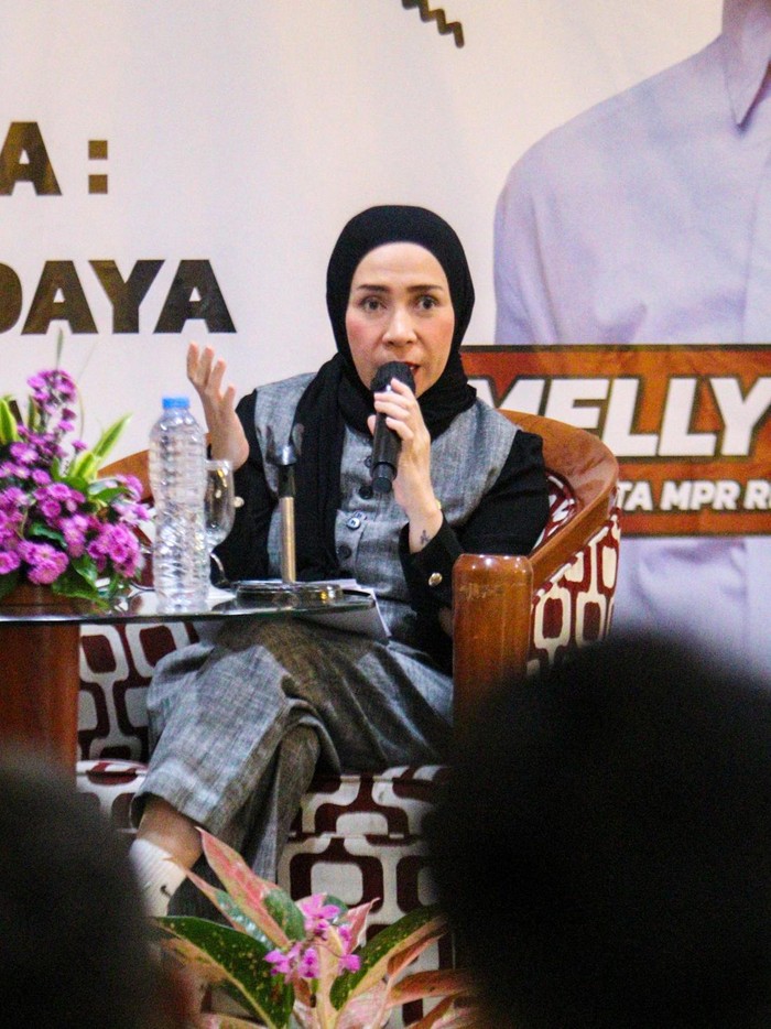melly goeslaw