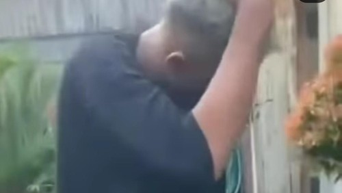 Orang tak dikenal masuk vila diduga di Canggu, Kuta Utara, Badung, Bali, viral di media sosial. (Foto: Tangkapan layar)