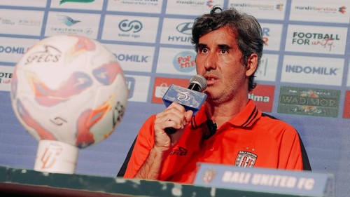 Pelatih Bali United Stefano Teco Cugurra. (Foto: Dok. Bali United Official)