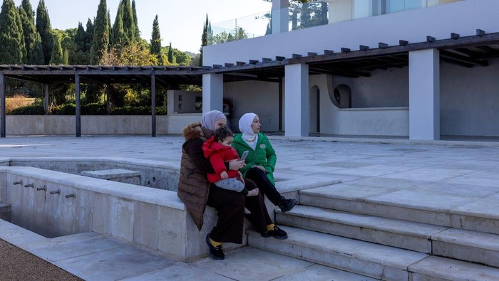 A general view of the summer resort of ousted Syria's Bashar al-Assad is seen in Burj Islam near Latakia, Syria, December 13, 2024. REUTERS/Umit Bektas