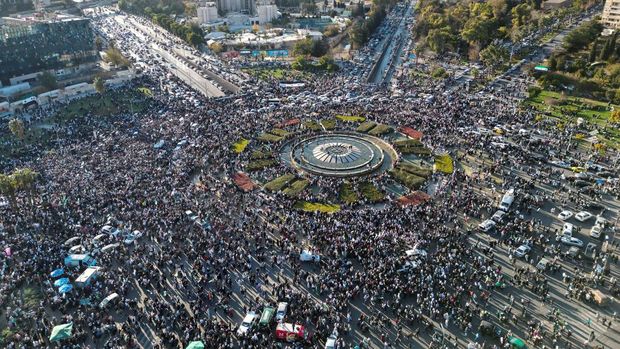 A drone view shows Damascus city, after fighters of the ruling Syrian body ousted Bashar al-Assad,  Syria, December 13, 2024. REUTERS/Yosri Al Jamal     TPX IMAGES OF THE DAY