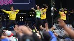 Ratusan Emak-emak Meriahkan Zumba HUT Transmedia di Istora Senayan