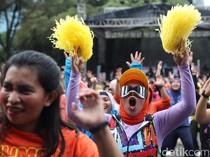 Ratusan Emak-emak Meriahkan Zumba HUT Transmedia di Istora Senayan