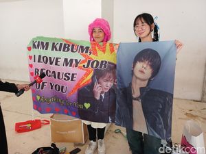 Video Antusias Shawol untuk Bertemu Key SHINee di HUT ke-23 Transmedia