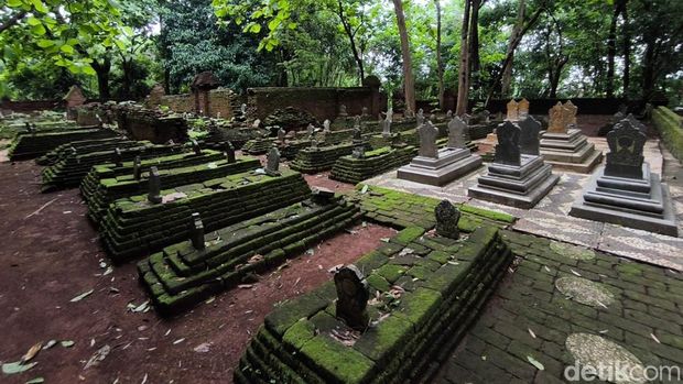 Area situs makam Pangeran Suryanegara.