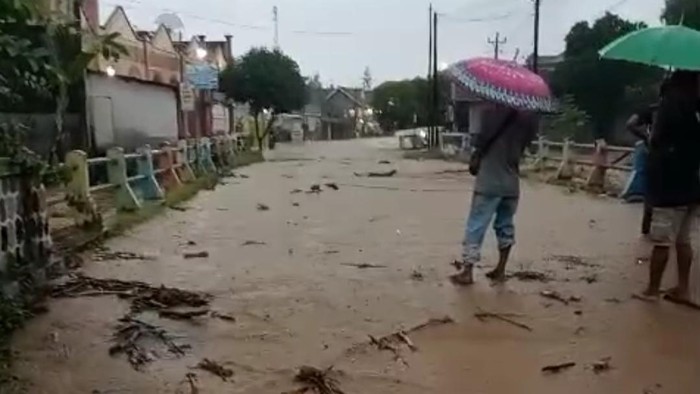 Banjir di Tirtomoyo Wonogiri.