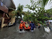 Banjir Makassar Rendam Permukiman, Rujab Gubernur Sulsel, hingga Rumah Sakit