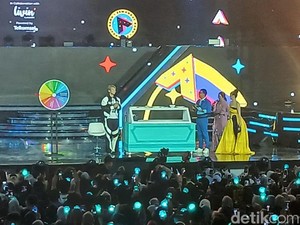 Minho Janji Bawa SHINee Full Member ke Indonesia
