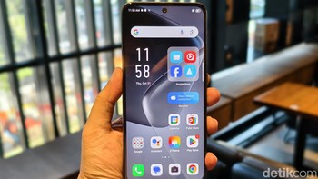 Infinix Hot 50 Pro disokong chip MediaTek Helio G100 HP ini mengantongi sertifikat TÜV SÜD 60-Month Fluency yang menjamin performa perangkat tetap mulus hingga lima tahun. Infinix mengklaim Hot 50 Pro menjadi seri smartphone pertama di industri yang mendapatkan sertifikasi tersebut, menjadikannya pilihan terbaik bagi konsumen yang mengutamakan keandalan jangka panjang Foto: Adi Fida Rahman/detikINET