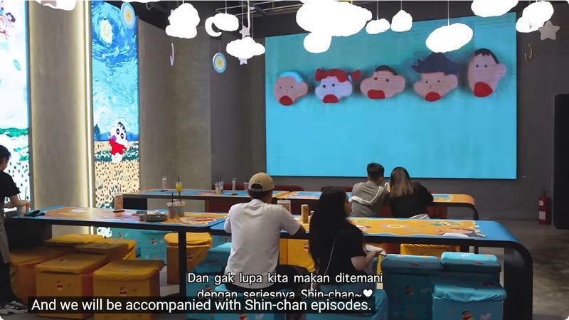 kafe tema crayon shinchan yang lucu menggemaskan