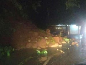 Awas! Longsor-Banjir Terjang Jalur Utama Trenggalek-Ponorogo