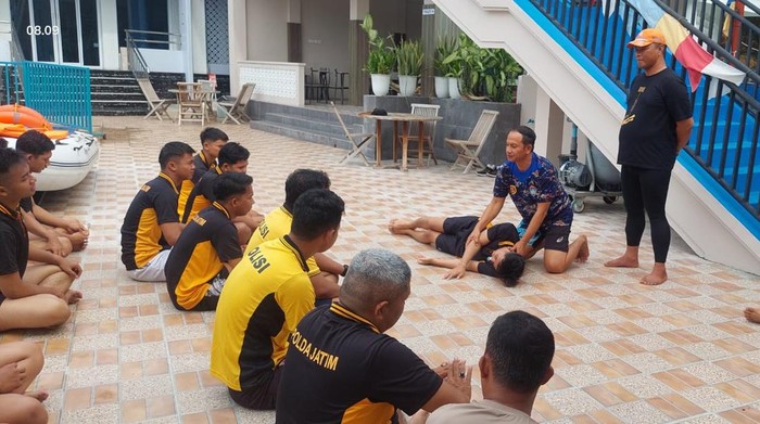 Polres Sampang gelar Latihan SAR Water Rescue